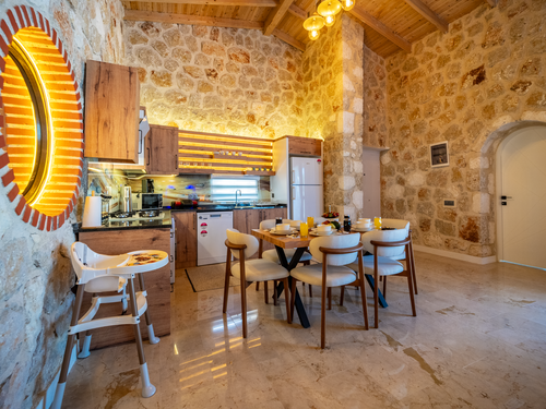  gece  -  Kasım
  | Kalkan Akbel'de Muhafazakar Aile İçin Özel Havuzlu Jakuzili Villa